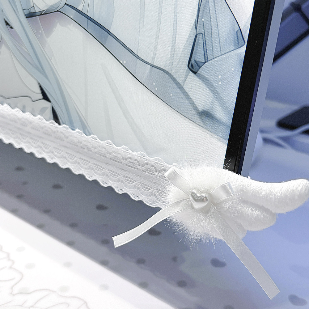 Gaming Accessories Kawaii - แผ่นตกแต่งหน้าจอสีขาวลายลูกไม้ พร้อมปีกนางฟ้าขนนุ่ม ตกแต่งคอมพิวเตอร์สไตล์หวานๆ สำหรับตกแต่งบ้าน สำนักงาน หรือโต๊ะเกมมิ่ง